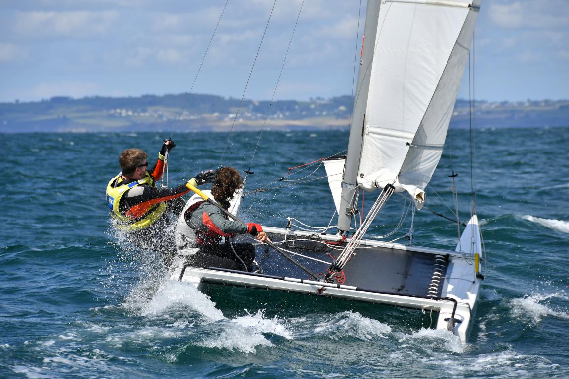 location catamaran douarnenez